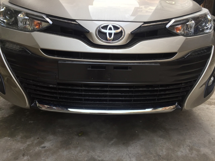 Ốp cản trước dành cho xe Toyota Vios 2019 mạ Crom cao cấp