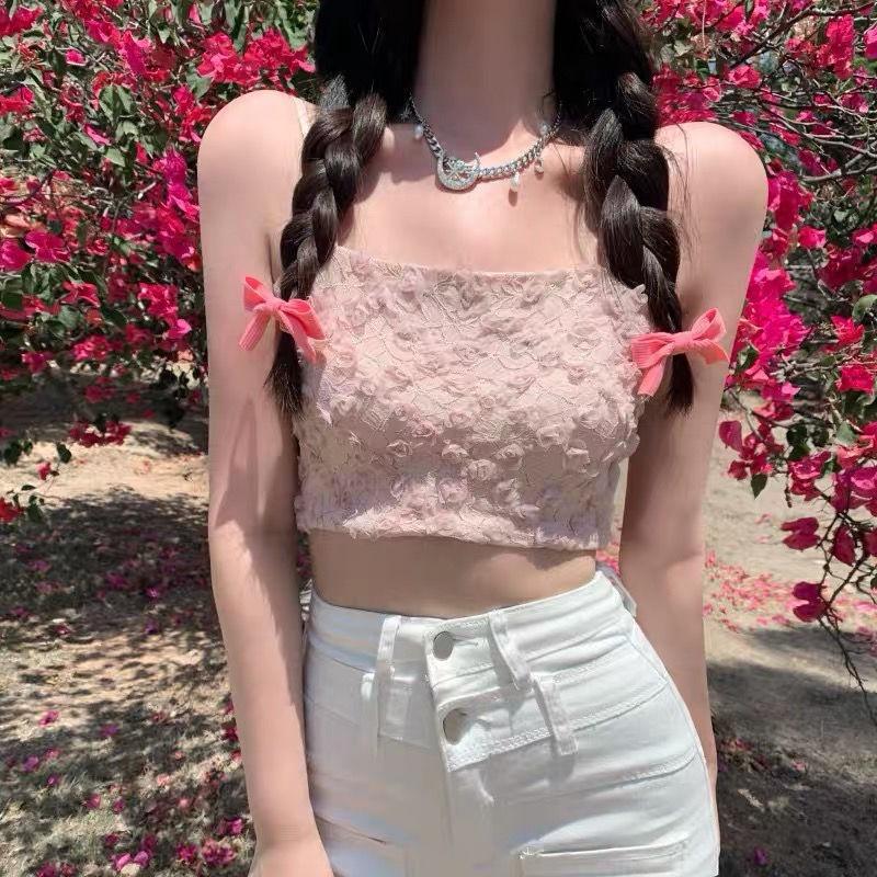 Áo hai dây dáng croptop Midori thêu hoa dễ thương M242