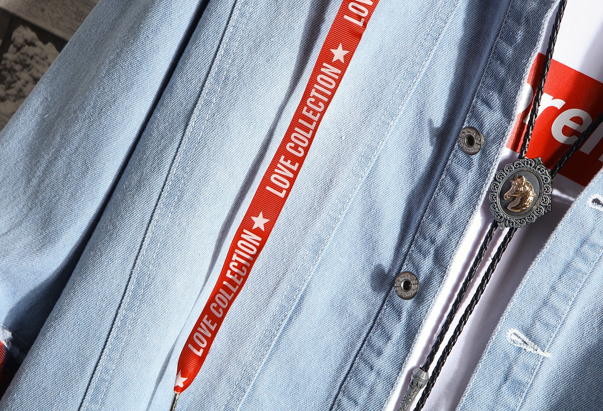 Áo khoác Jeans Nam Unisex phối nón Caro sọc đỏ cao cấp