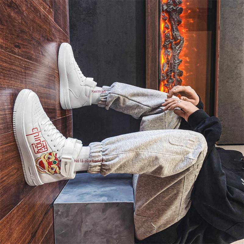 Giao hàng nhanh ban giày chống trượt đặc biệt giày đôi giày chạy bộ khử mùi giày hợp thời trang