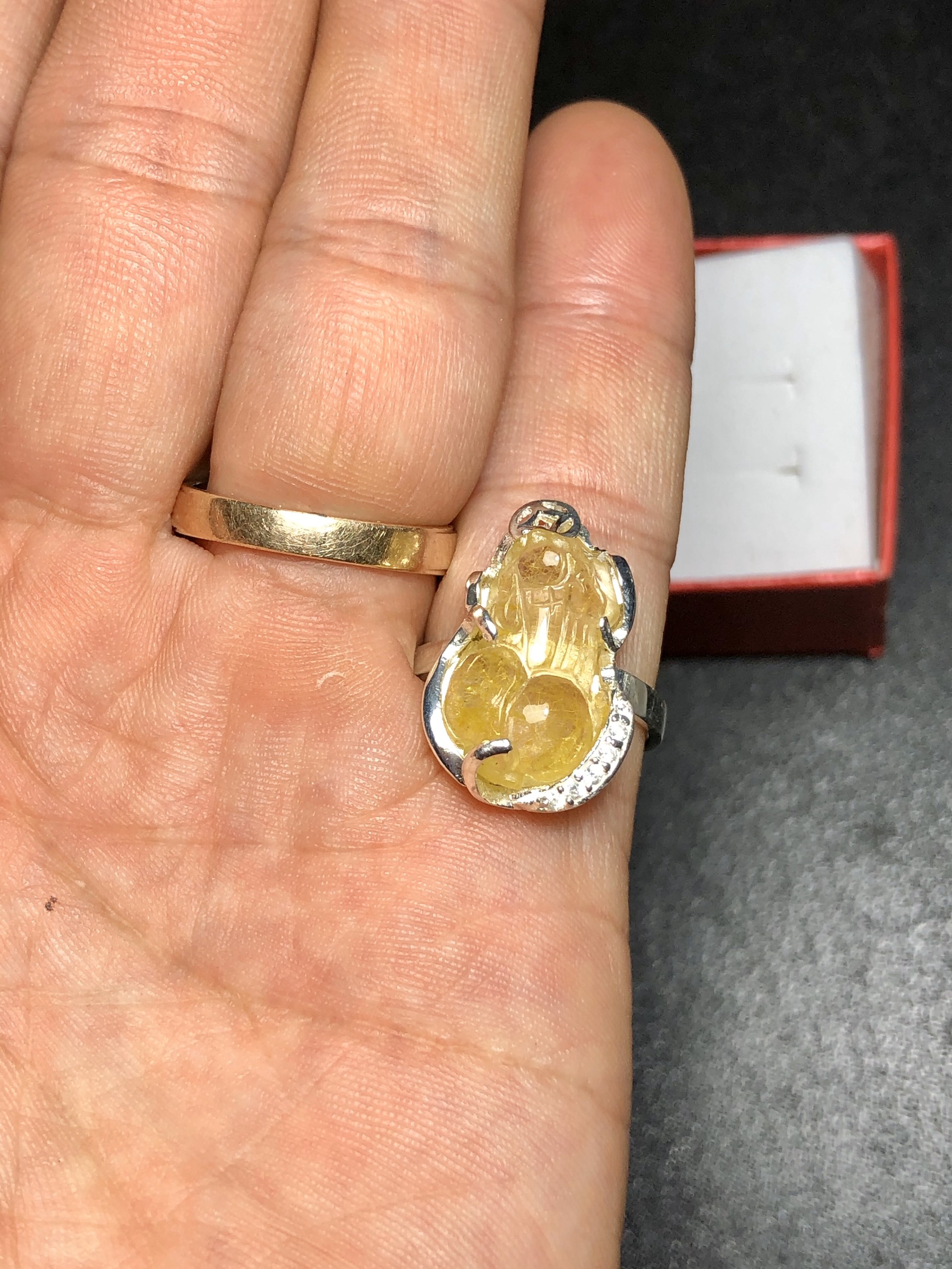 Nhẫn bạc tỳ hưu đá thạch anh tóc vàng đường kính 17mm mệnh kim thủy