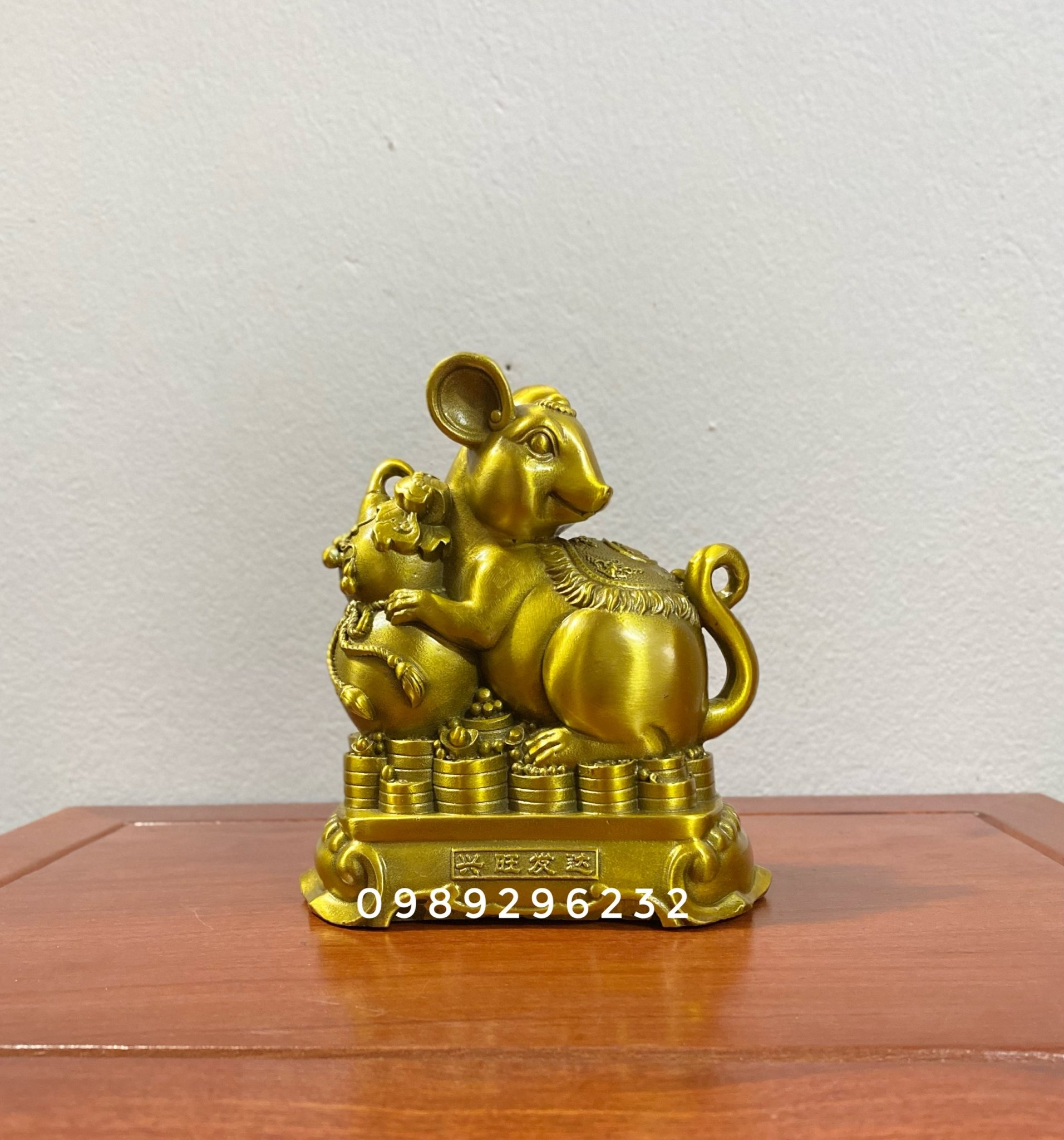 Tượng con Chuột bằng đồng vàng