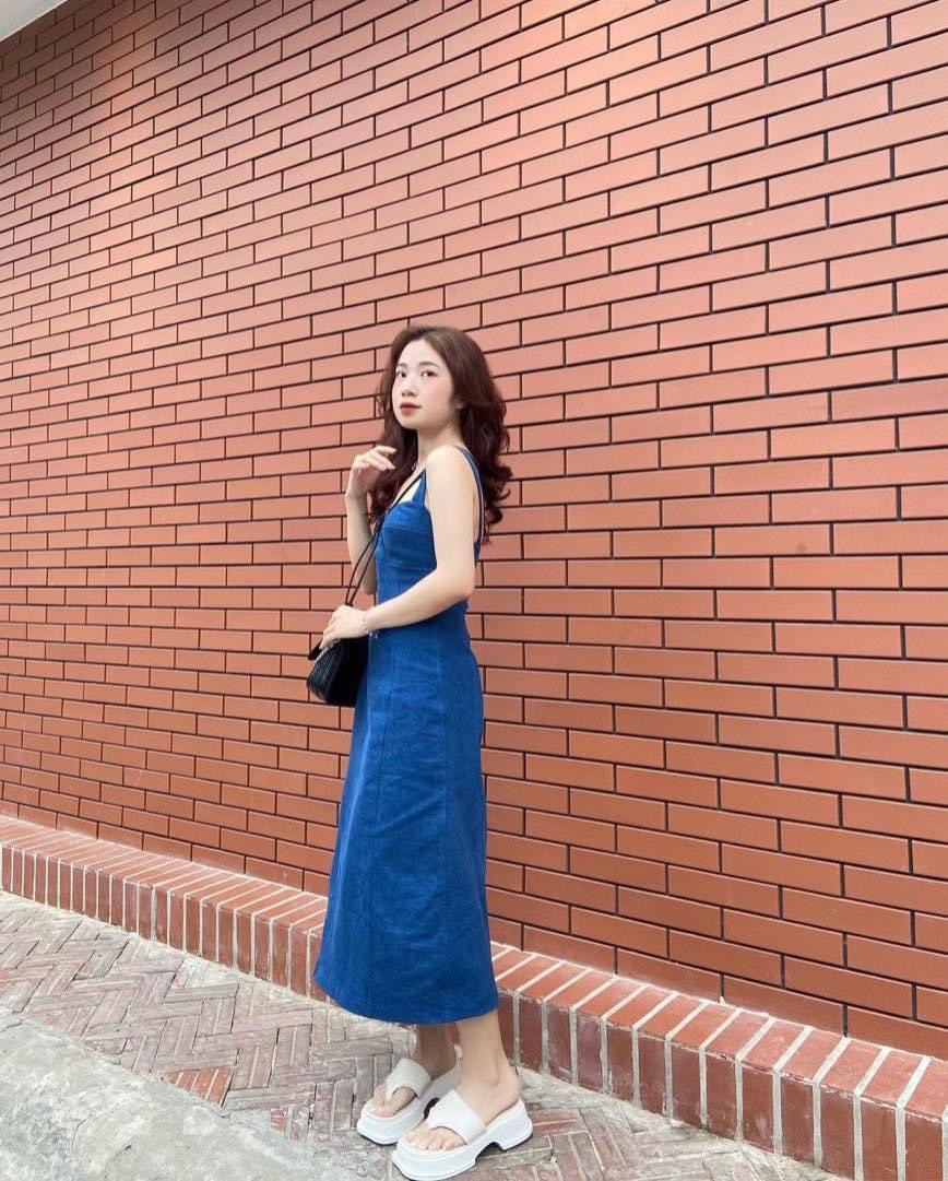 ĐẦM DÂY DENIM JEANS MIDI DÀI SUÔNG TRƠN HAI DÂY CỔ U DẠO PHỐ ĐI BIỂN DỰ TIỆC
