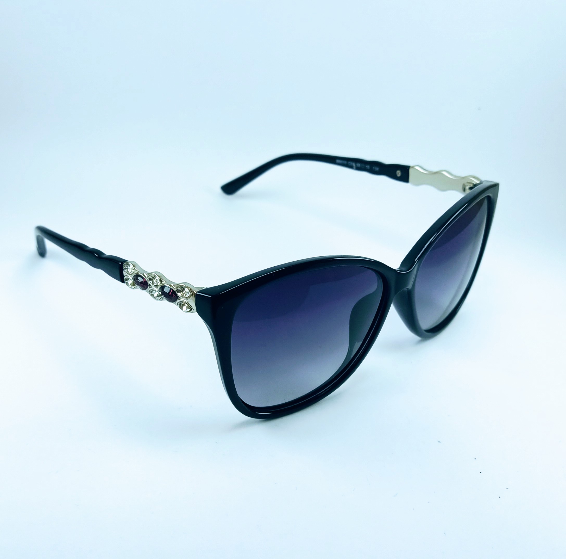 KÍNH MÁT NỮ KIỂU DÁNG MẮT MÈO