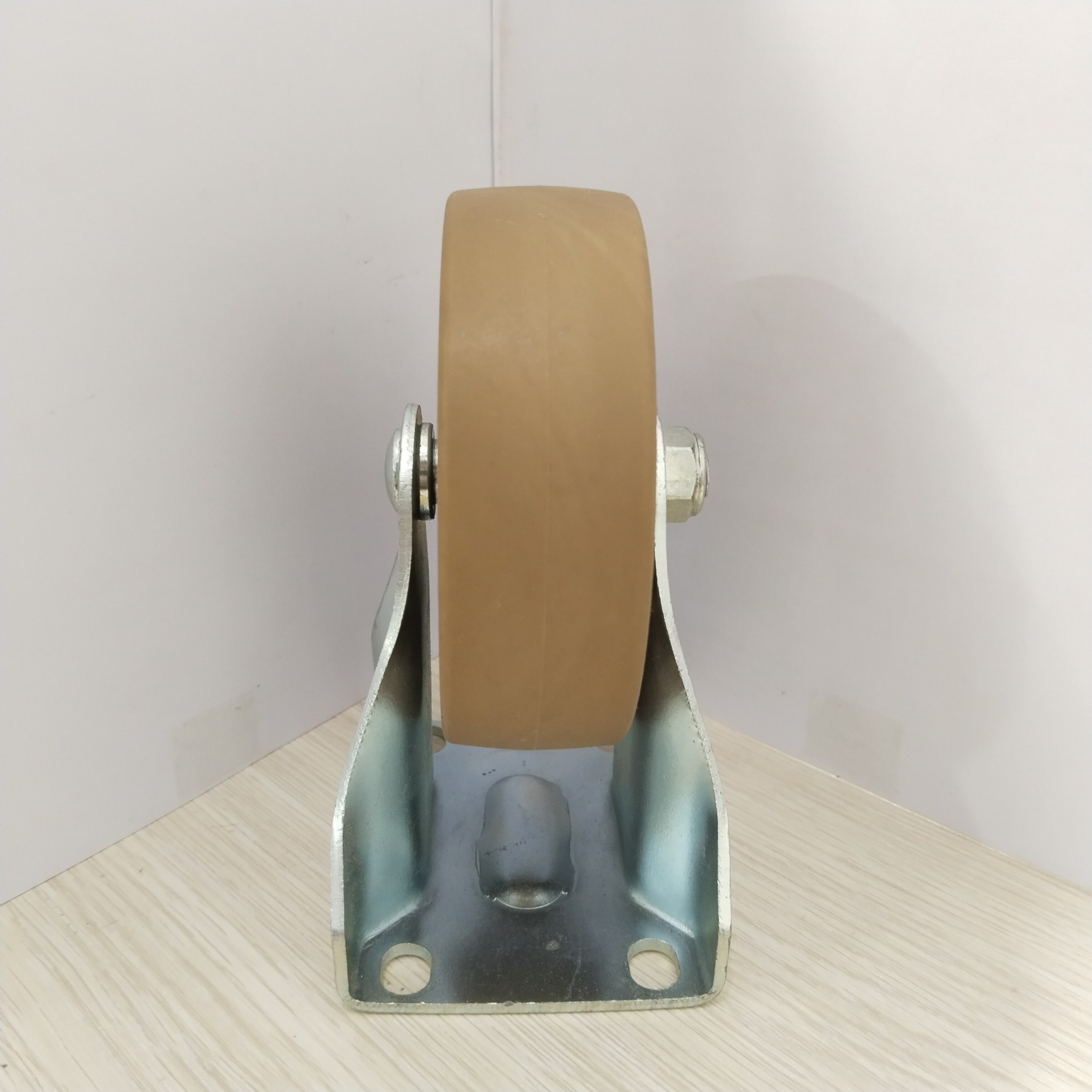 Bánh xe nhựa chịu nhiệt dành cho thiết bị Nung/ nướng/ hấp/ sấy - càng cố định - Thương hiệu Happy Move Thái Lan