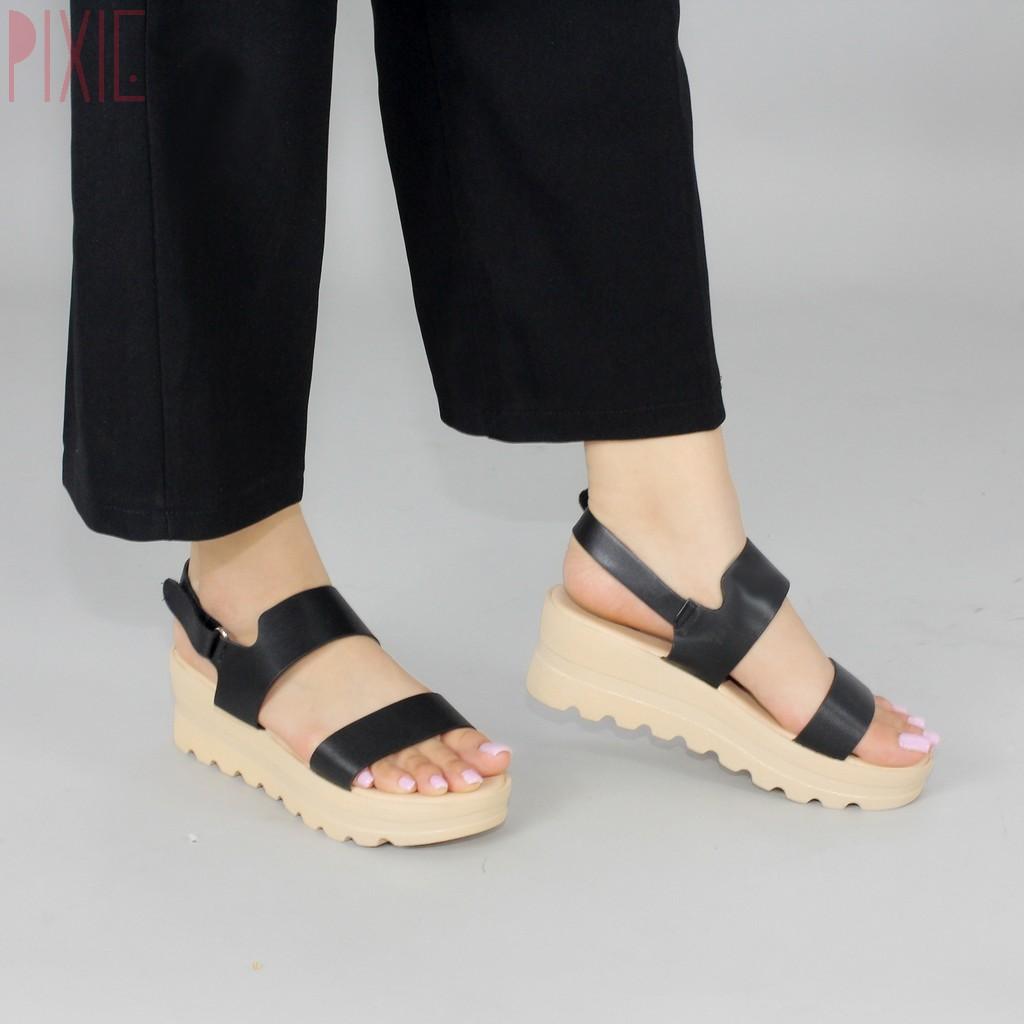 Giày Sandal Đế Xuồng 5cm Siêu Nhẹ Quai Ngang Màu Đen Pixie X425