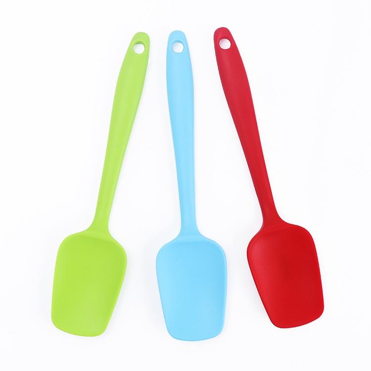 Spatula Cây Vét Bột Phới Trộn Bột Dạng Thìa Nhà Bếp Bằng Silicon Chịu Nhiệt Cao Cấp  - SPA210THIA