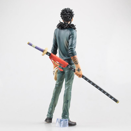 Mô hình One Piece Trafalgar Law bác sĩ tử thần cao 26 cm