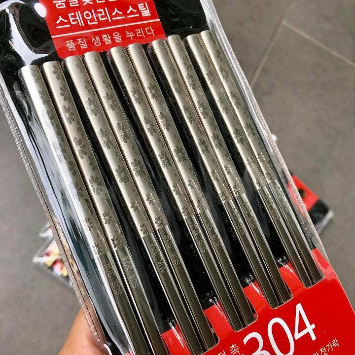 sét 5 đôi đũa inox 304 khắc logo và họa tiết hoa văn cao cấp