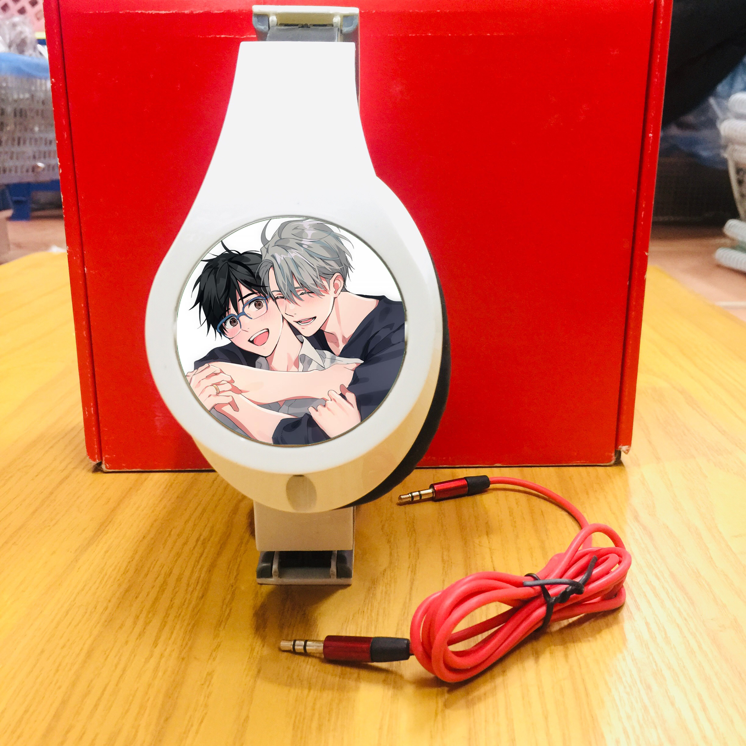 Tai nghe Yuri!!! On Ice headphone ốp tai nhiều mẫu