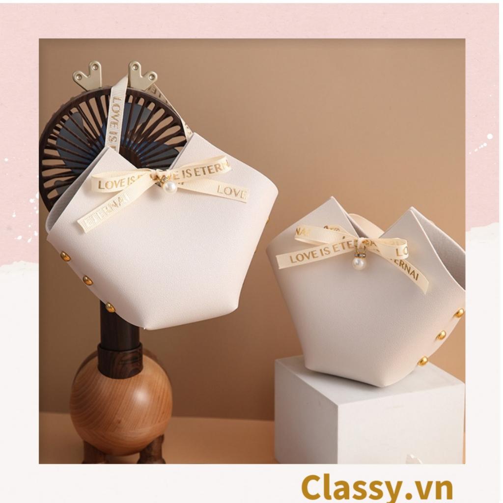 Túi đựng quà tặng hình tứ giác da PU, gắn Ruy băng Classy và đinh tán đựng son môi, nước hoa, kẹo cực sang