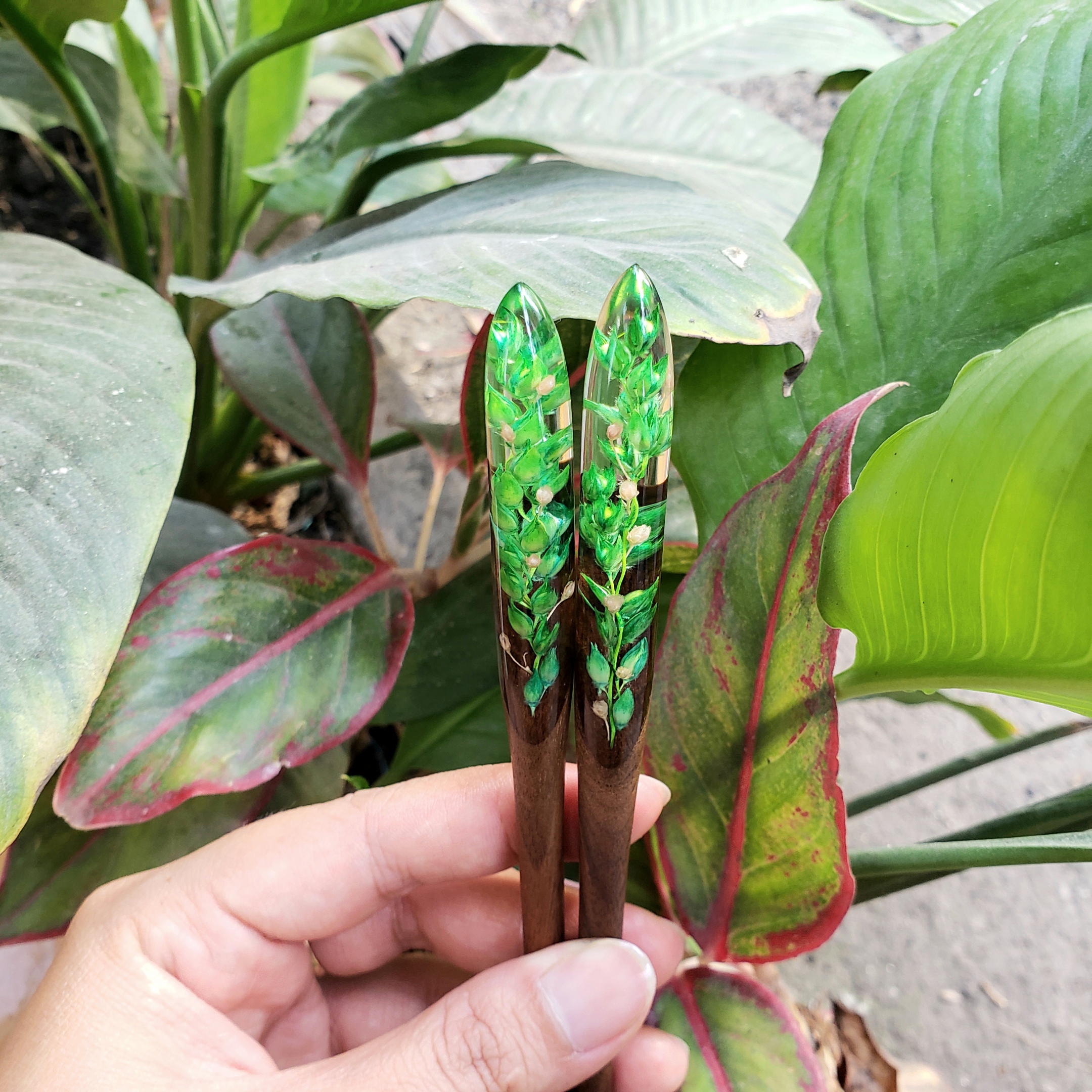 Trâm cài tóc gỗ- resin & hoa cao lương khô