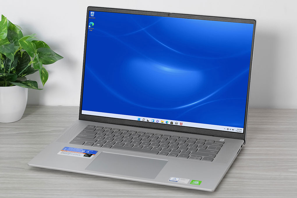 Laptop Dell Inspiron 16 5620 i5 1240P/16GB/512GB/2GB MX570/OfficeHS/Win11 - Hàng chính hãng