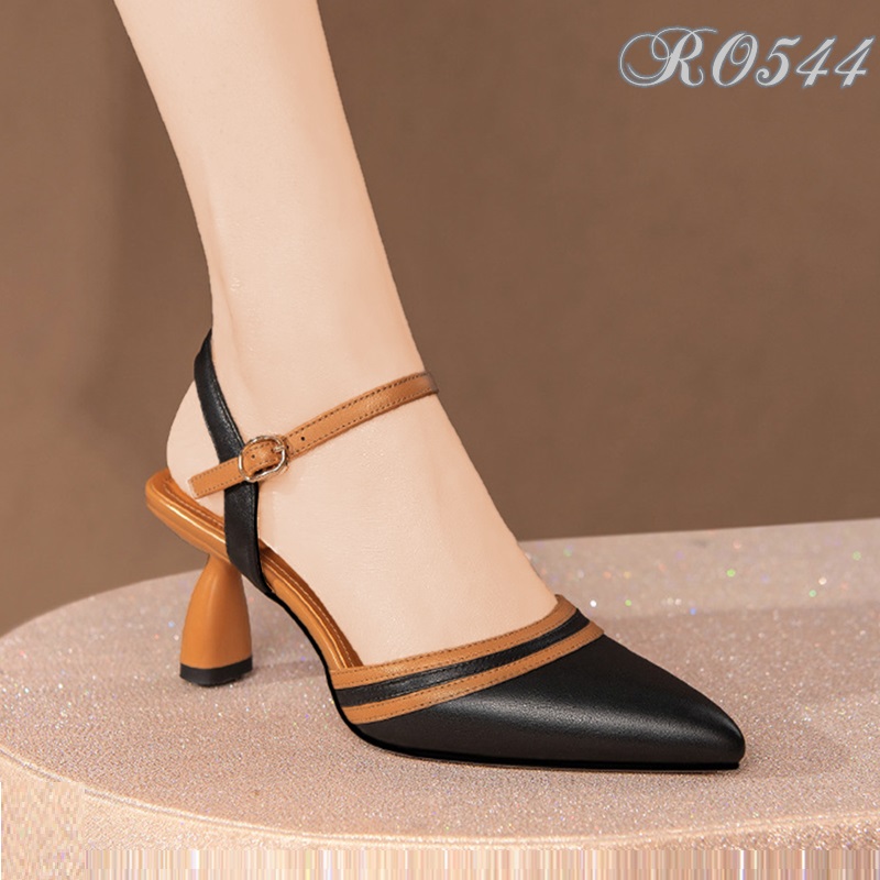 Sandal nữ phối màu hở gót ROSATA RO544 cao 5p - Đen, Trắng - HÀNG VIỆT NAM - BKSTORE