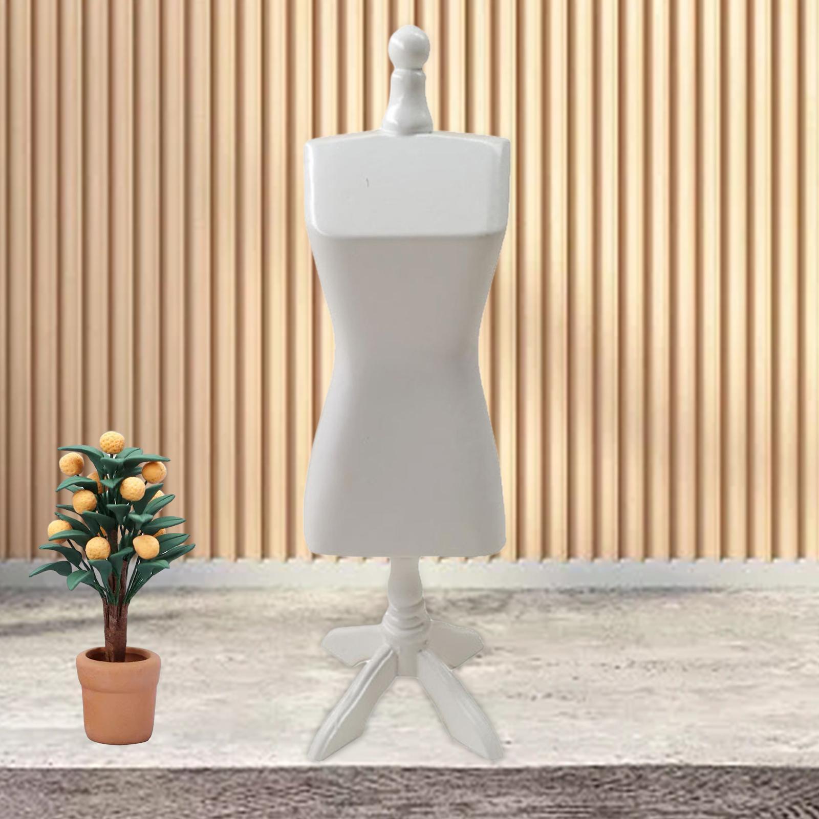 Miniature Female Model Simulation Dollhouse Furniture for Girls