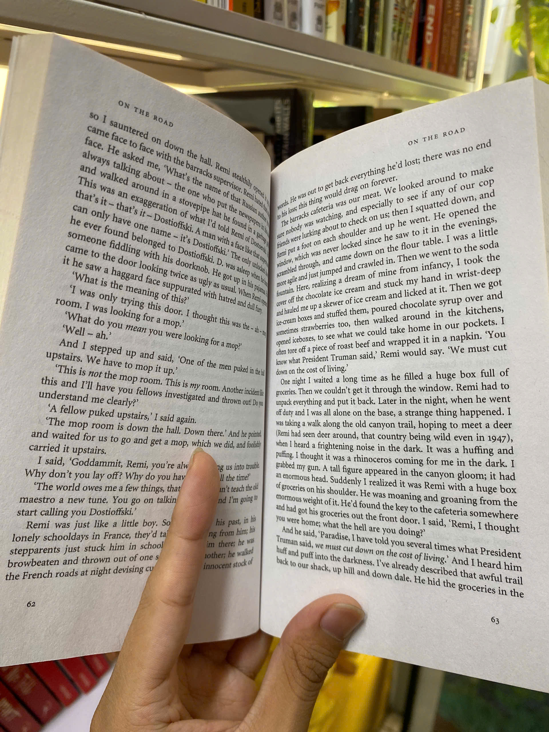 Sách - On the Road by Jack Kerouac | Classics Fiction /  Travel Literature / Ngoại văn Nhập khẩu