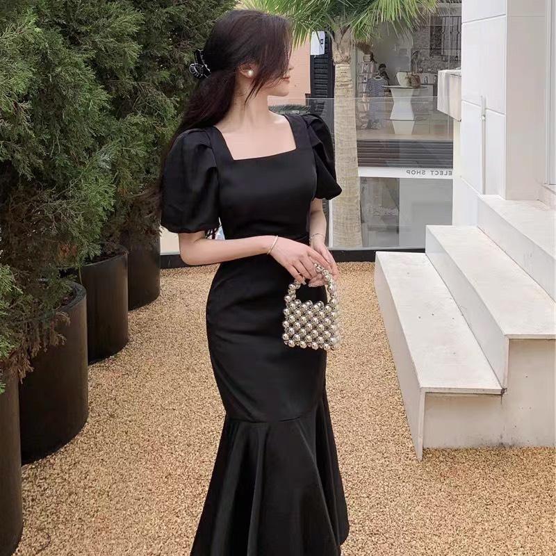 VÁY ĐUÔI CÁ CỔ VUÔNG TAY BỒNG