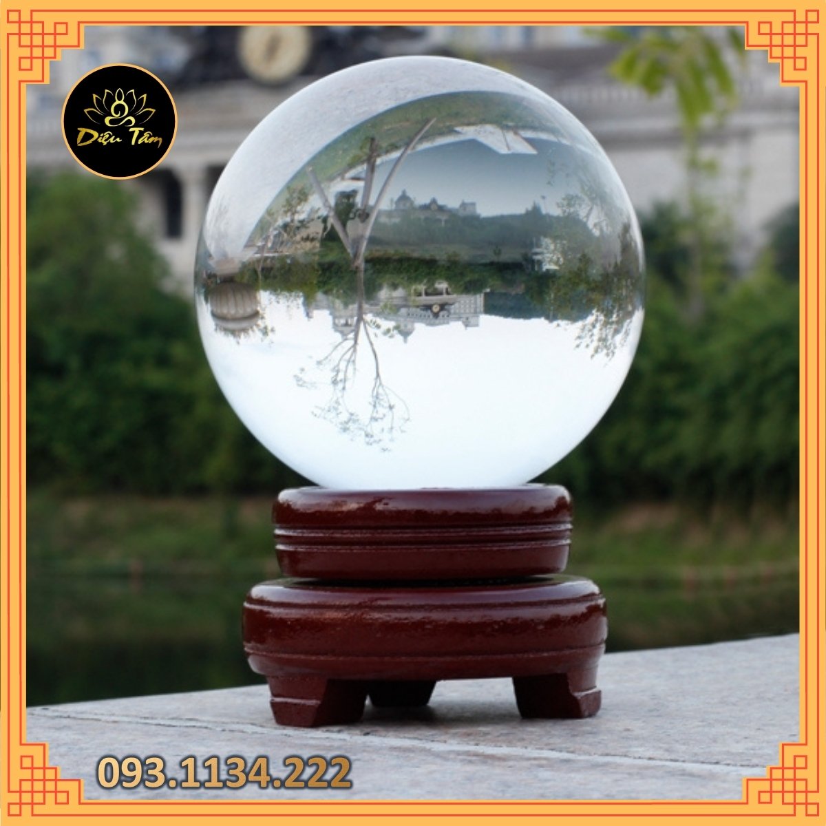 Quả cầu phong thủy pha lê màu trắng size to 15cm hợp mệnh Thủy, mệnh Kim đồ phong thủy trang trí