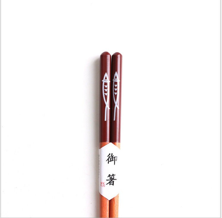 Bộ  5  đũa gỗ ngũ phúc mang may mắn đến cho gia đình bạn thuộc bộ sưu tập Detomate Nhật Bản DT5595
