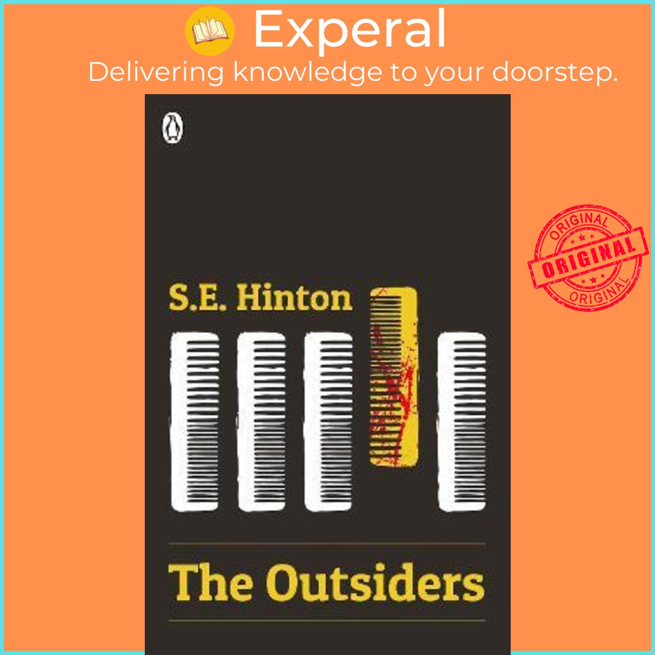 Sách - The Outsiders by S E Hinton