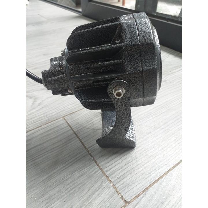 Đèn chiếu xa rọi cột rọi cây ngoài trời