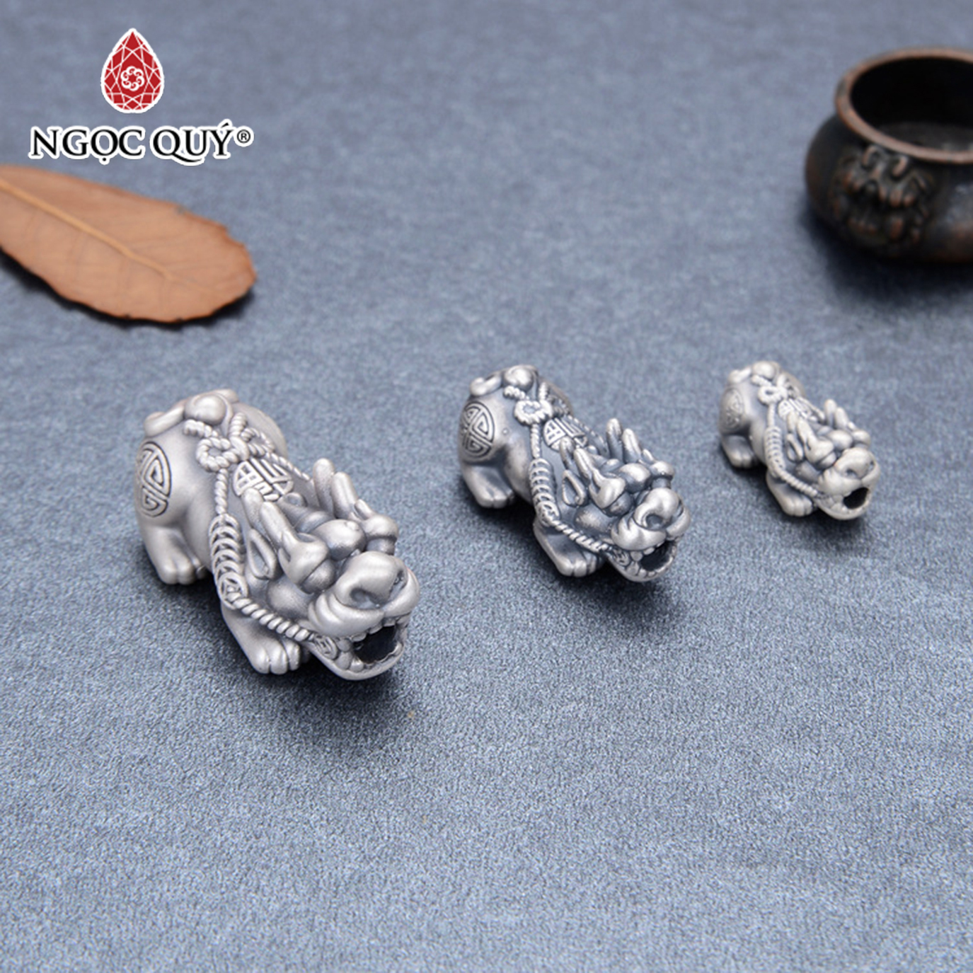 Charm bạc tỳ hưu xỏ ngang - Ngọc Quý Gemstones