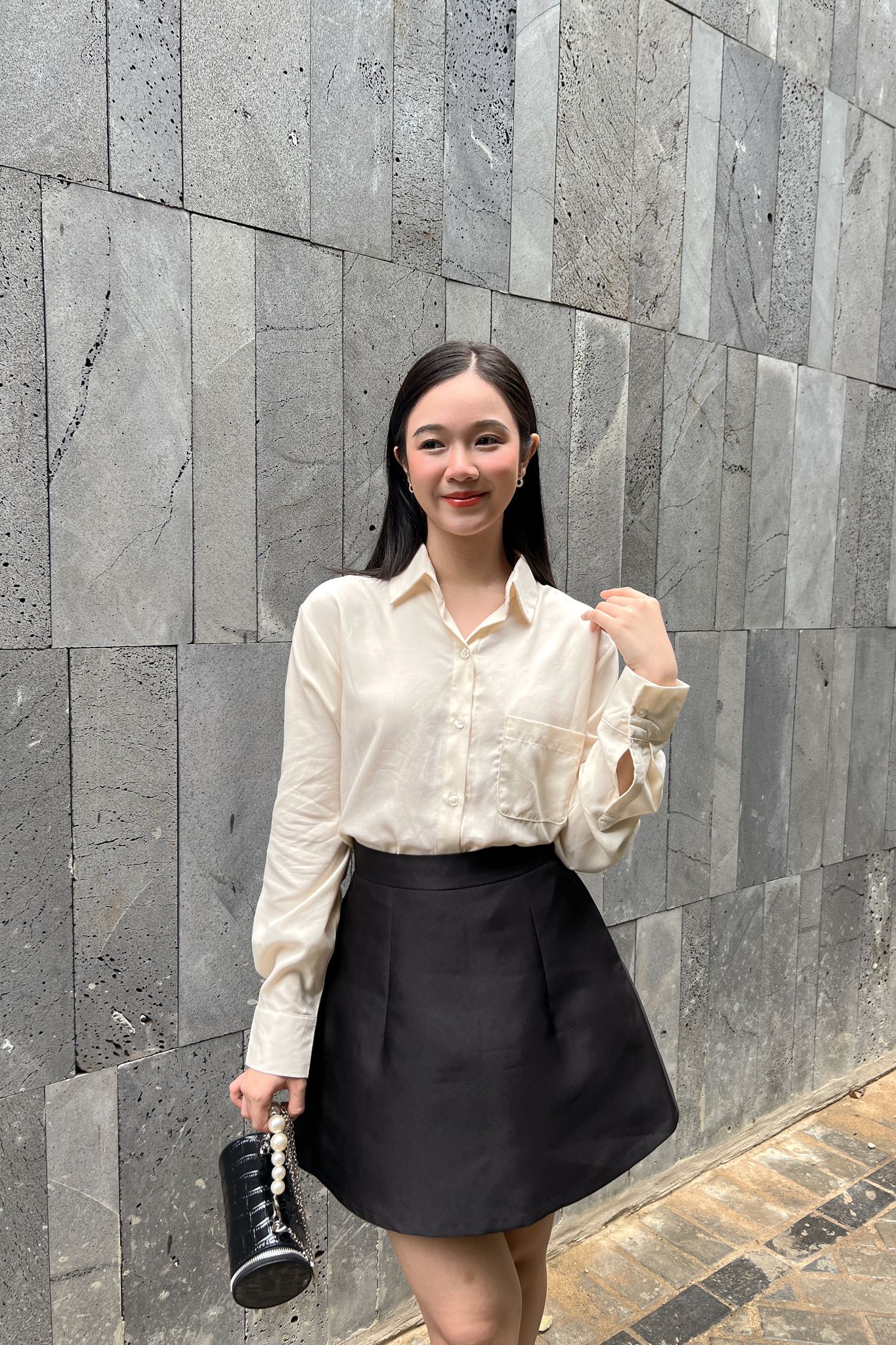 OLV - Áo Basic Button Blouse In Beige