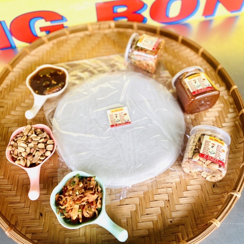 Combo Bánh Tráng Phơi Sương 250g - 120ml Sốt Me, 120ml Lạc Rang, 120ml Muối Tôm Hành Phi