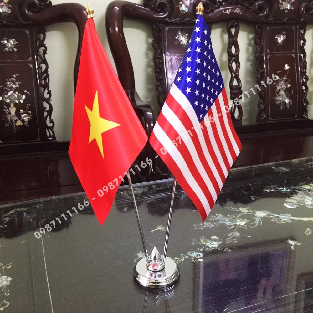 Cờ Để Bàn Đế Thép Loại cắm 2 cờ Việt Nam - Mỹ