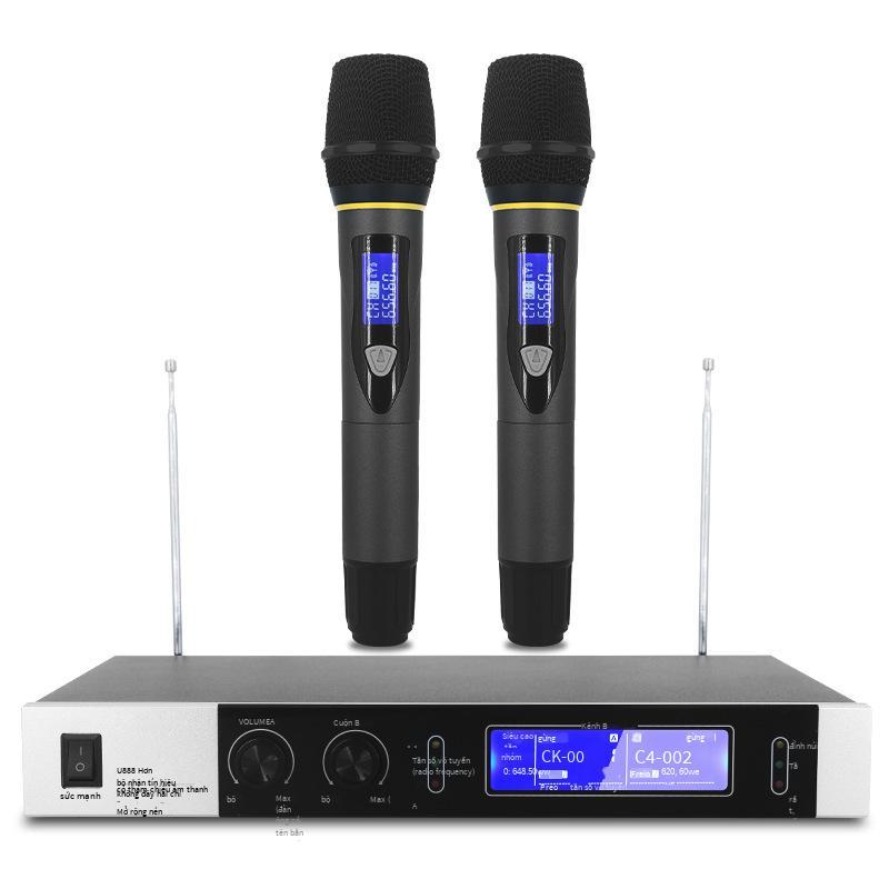 Phong cách mới nhất của micro không dây một kéo hai U đoạn cầm tay FM điện thoại di động phát sóng trực tiếp thẻ âm thanh micro khuếch đại công suất máy tính âm thanh ngoài trời