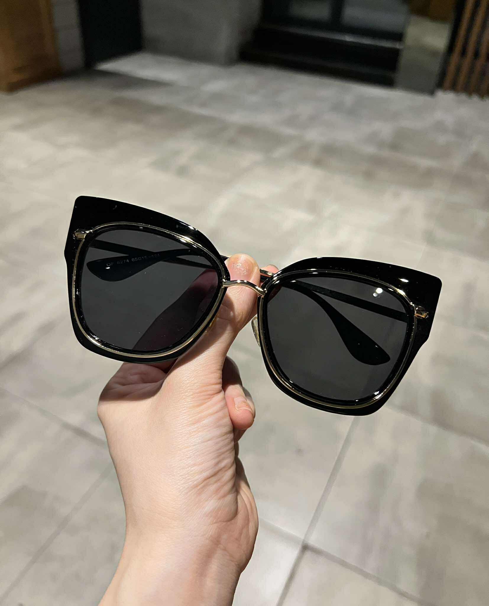Kính râm Mắt mèo chống nắng form to sành điệu (Màu đen)