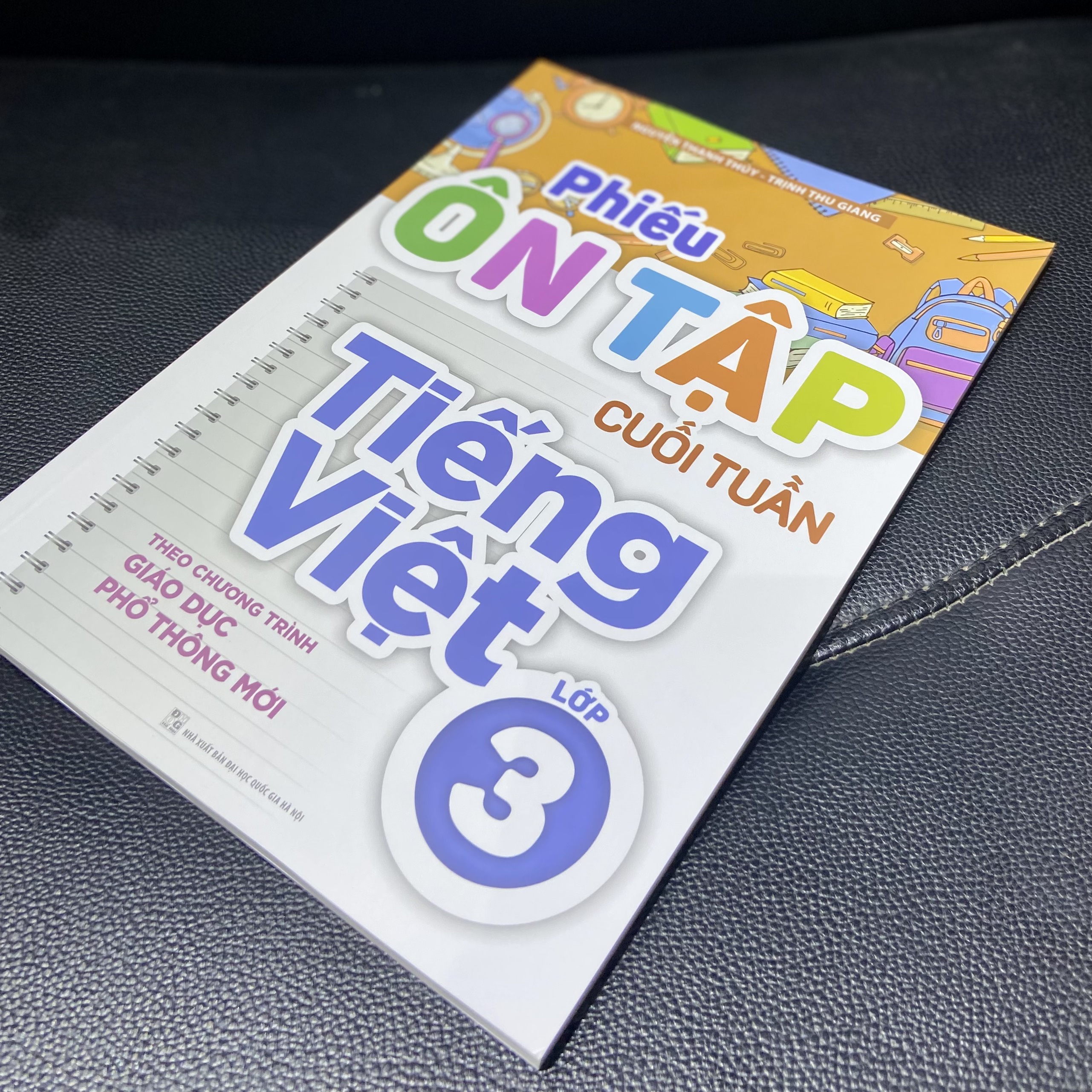 Sách: Phiếu Ôn Tập Cuối Tuần Tiếng Việt Lớp 3 - Theo Chương Trình Giáo Dục Phổ Thông Mới