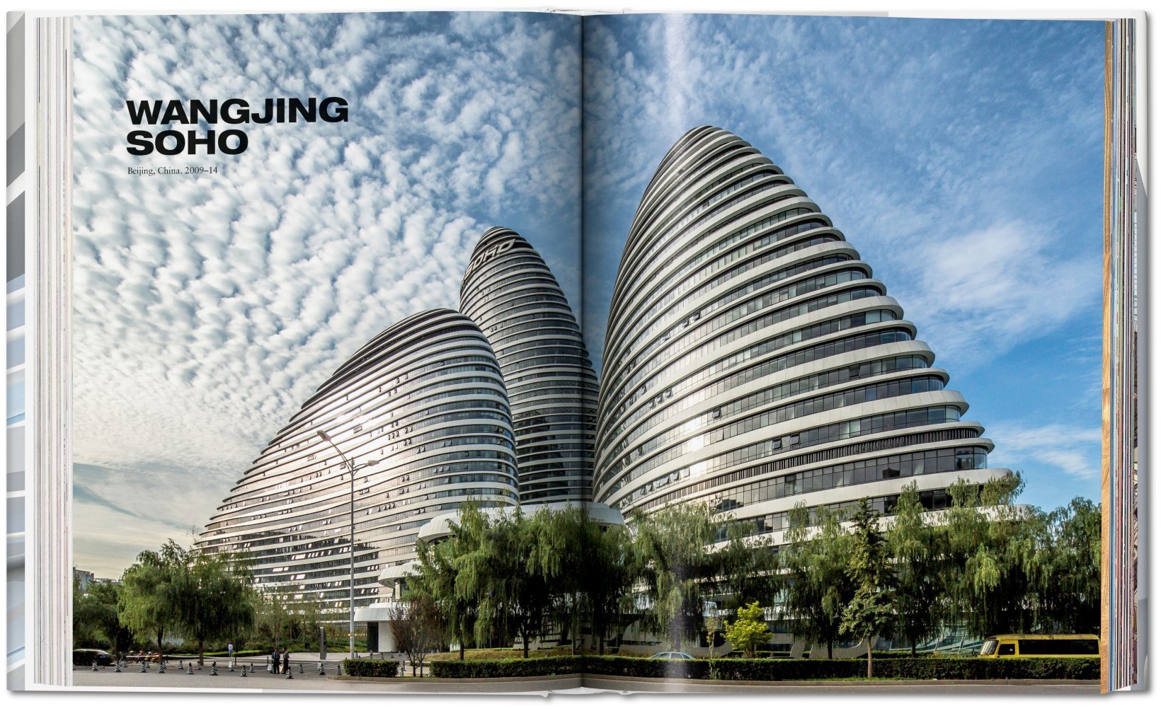 Artbook - Sách Tiếng Anh - Zaha Hadid: Complete Works 1979–Today