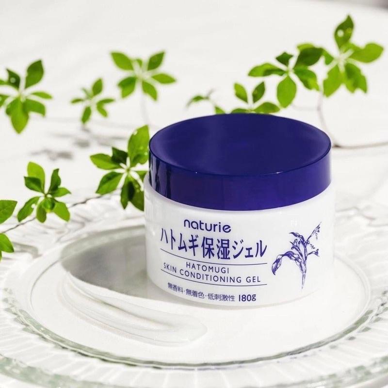 Kem dưỡng ẩm Naturie chiết xuất hạt ý dĩ Skin Conditioning Gel