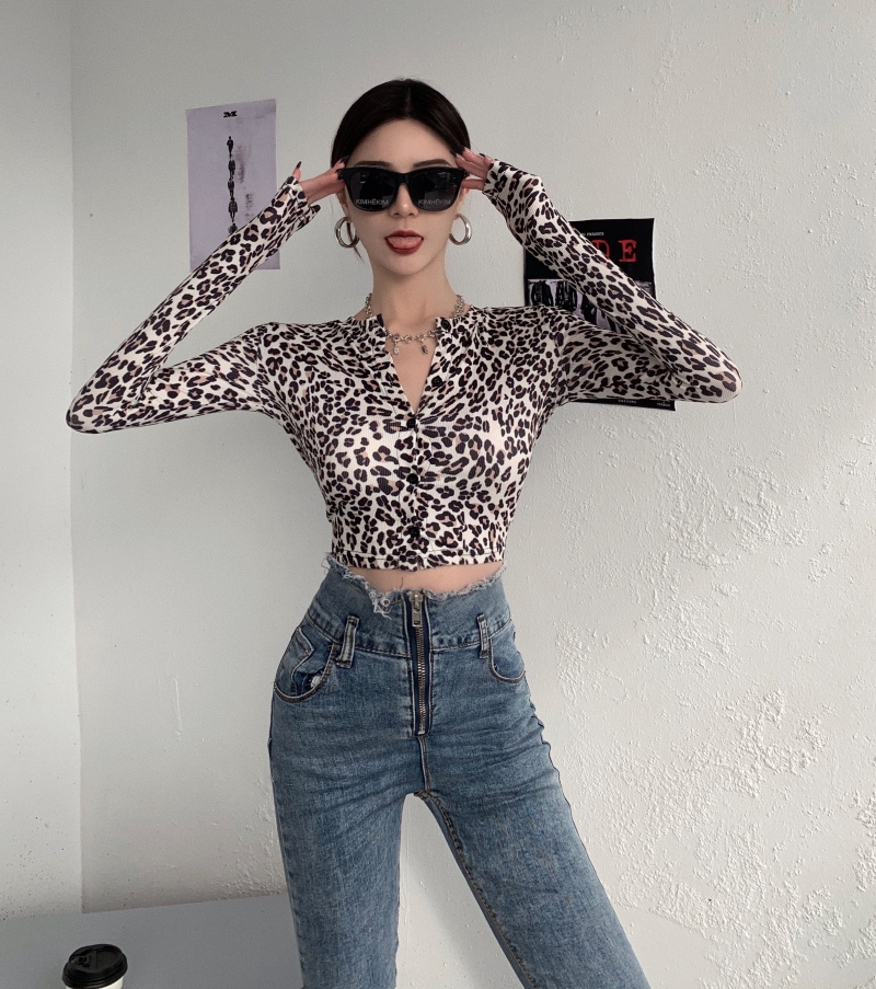 [SẴN] Áo thun croptop tay dài Ulzzang Quảng Châu ATC37
