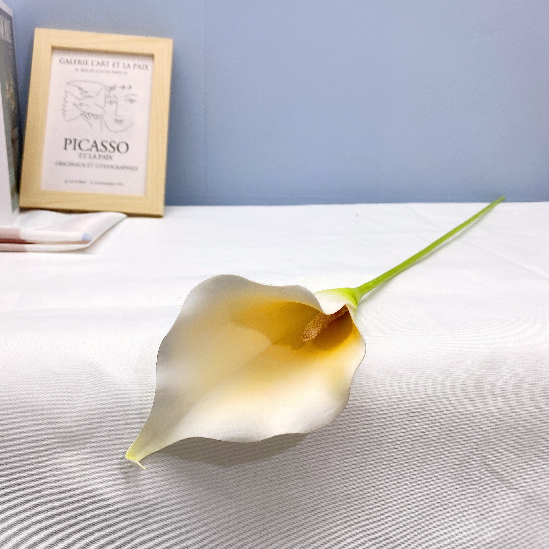 Cành hoa cali lily giả sang trọng trang trí nhà cửa cao 65cm, bông lớn bằng cao su, phù hợp cắm bình cao