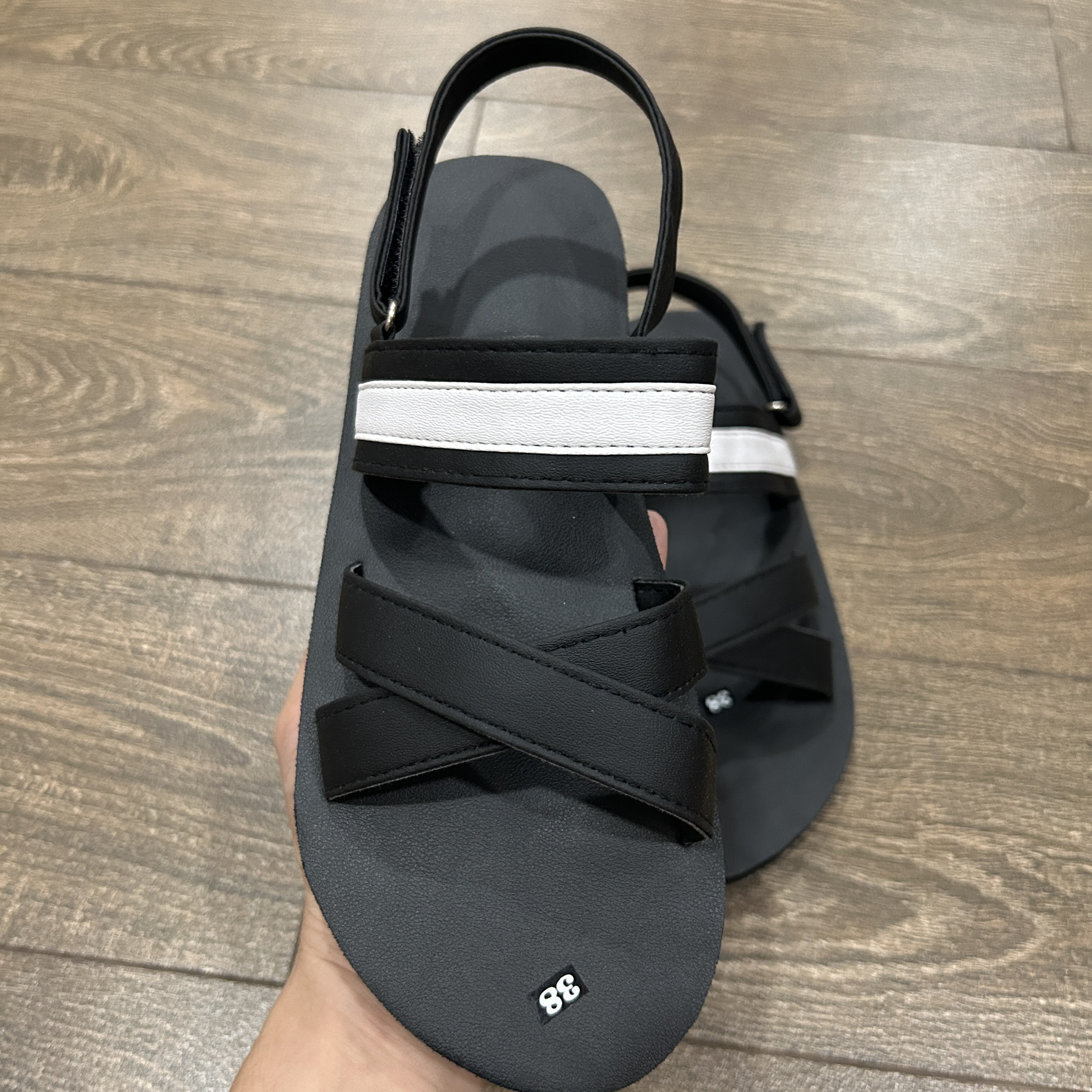 Giày sandal đi học nữ nam [ẢNH THẬT 100%] quai chéo xăng đan học sinh giá rẻ LYNA Sandal