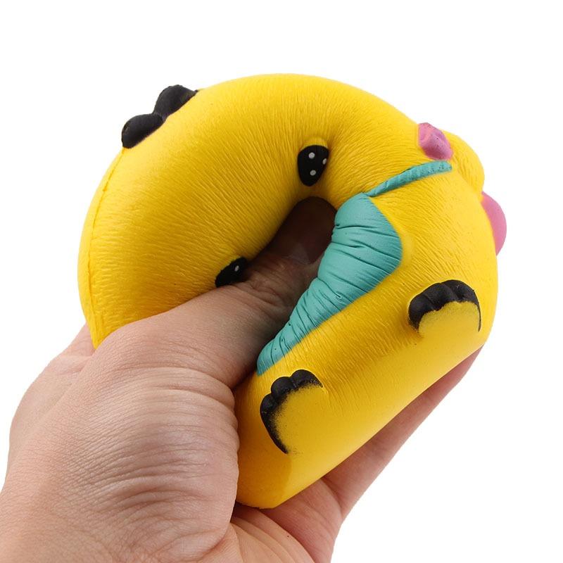 Đồ Chơi Squishy Hình Con Gà Vui Nhộn Squishy gà con Đeo Yếm Xanh