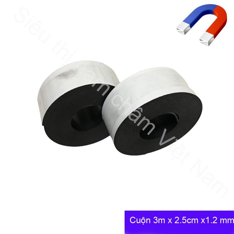 Nam châm cuộn kích thước 2.5cm x 3m x 1.2mm có keo