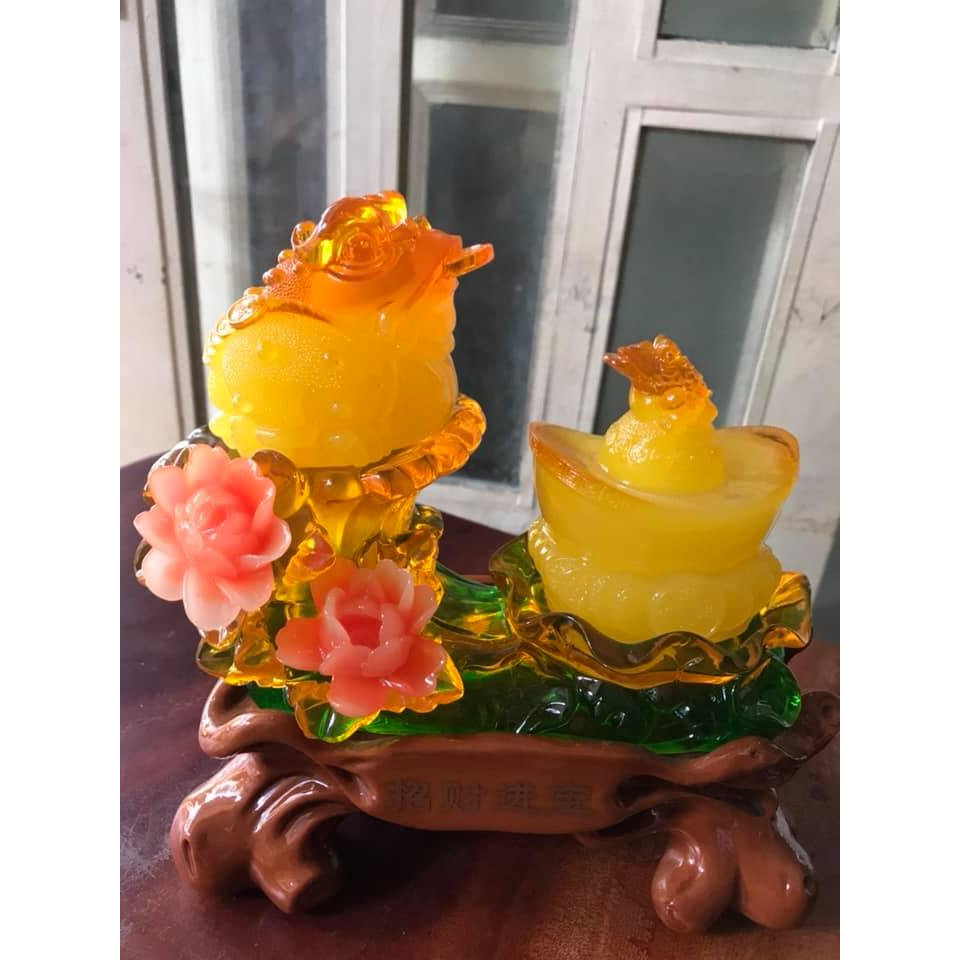 2 CÓC VÀNG MẪU MỚI NGẬM TIỀN NGỒI TRÊN THỎI VÀNG TO ĐẦY HOA ĐẸP QUÁ CAO 20CM NGANG 20CM SÂU 11CM MỆNH KIM THỔ THỦY BIỂU TƯỢNG SỰ HƯNG THỊNH GIÀU CÓ