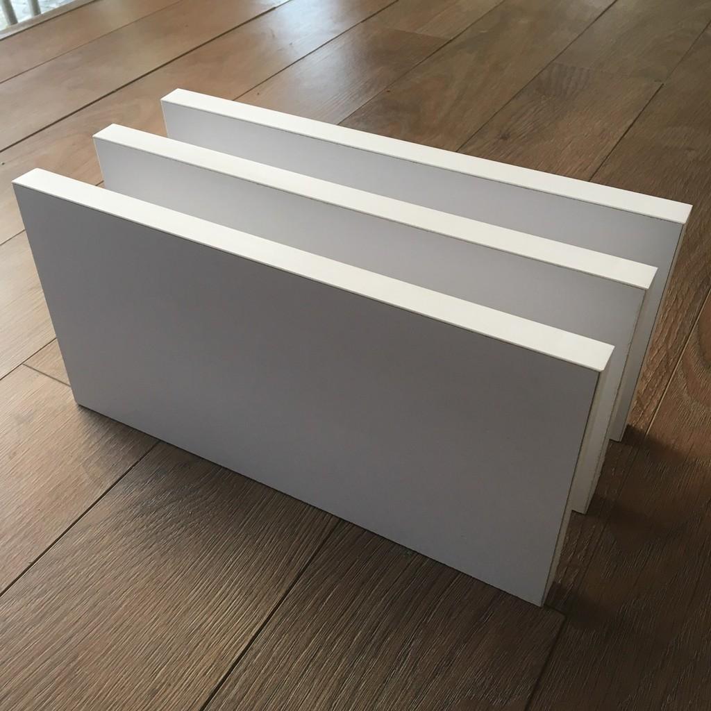 Bộ 3 thanh ngang kích thước 300x150mm, kệ gỗ treo tường tặng kèm phụ kiện lắp ráp.