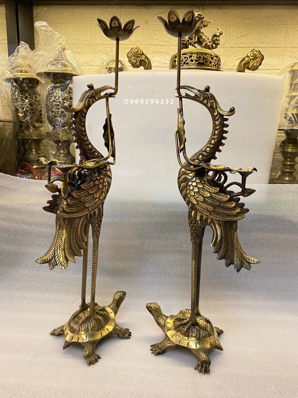 Đôi hạc thờ bằng đồng vàng, hạc đồng thờ cúng cao 45cm