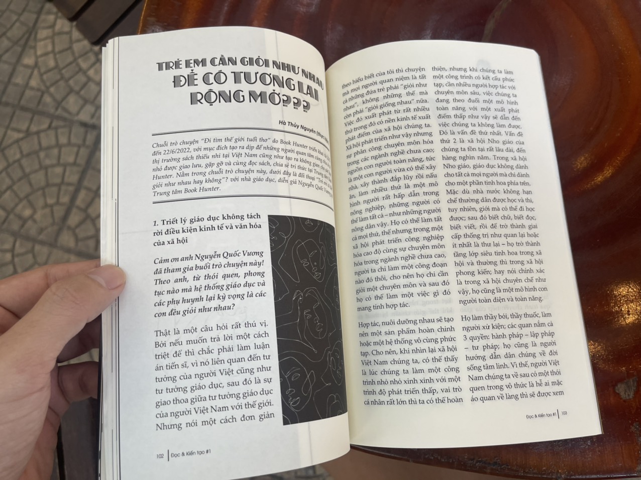 (Ấn bản kỷ niệm 11 năm Book Hunter) Chuyên đề Đọc & Kiến tạo #1: GÕ CỬA TƯƠNG LAI - Hà Thủy Nguyên chủ biên – Lyceum – Nxb Phụ Nữ (Bìa mềm) 