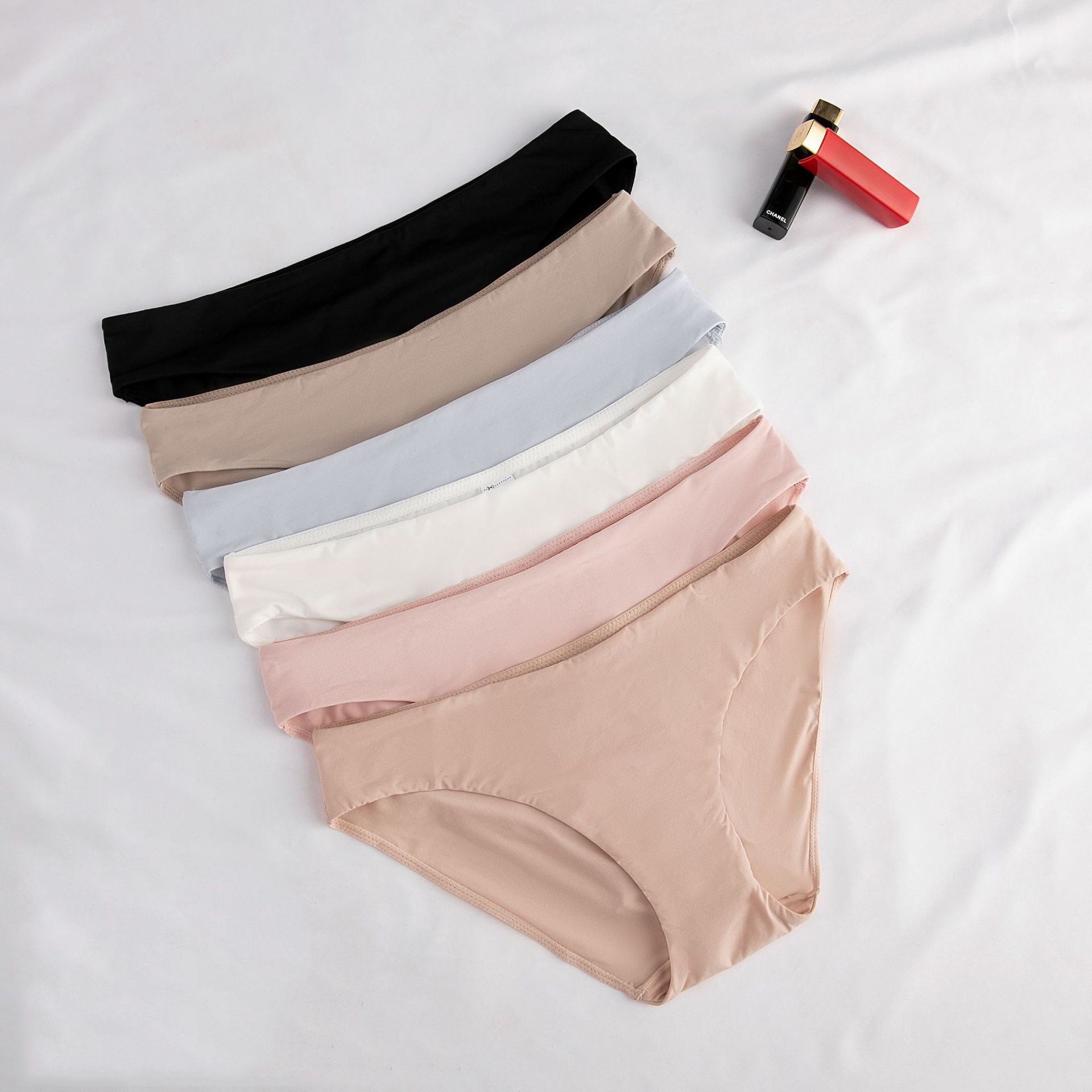 Quần Lót Nữ Cạp Vừa Kiểu Dáng Basic Chất Lượng Cao Cấp P160