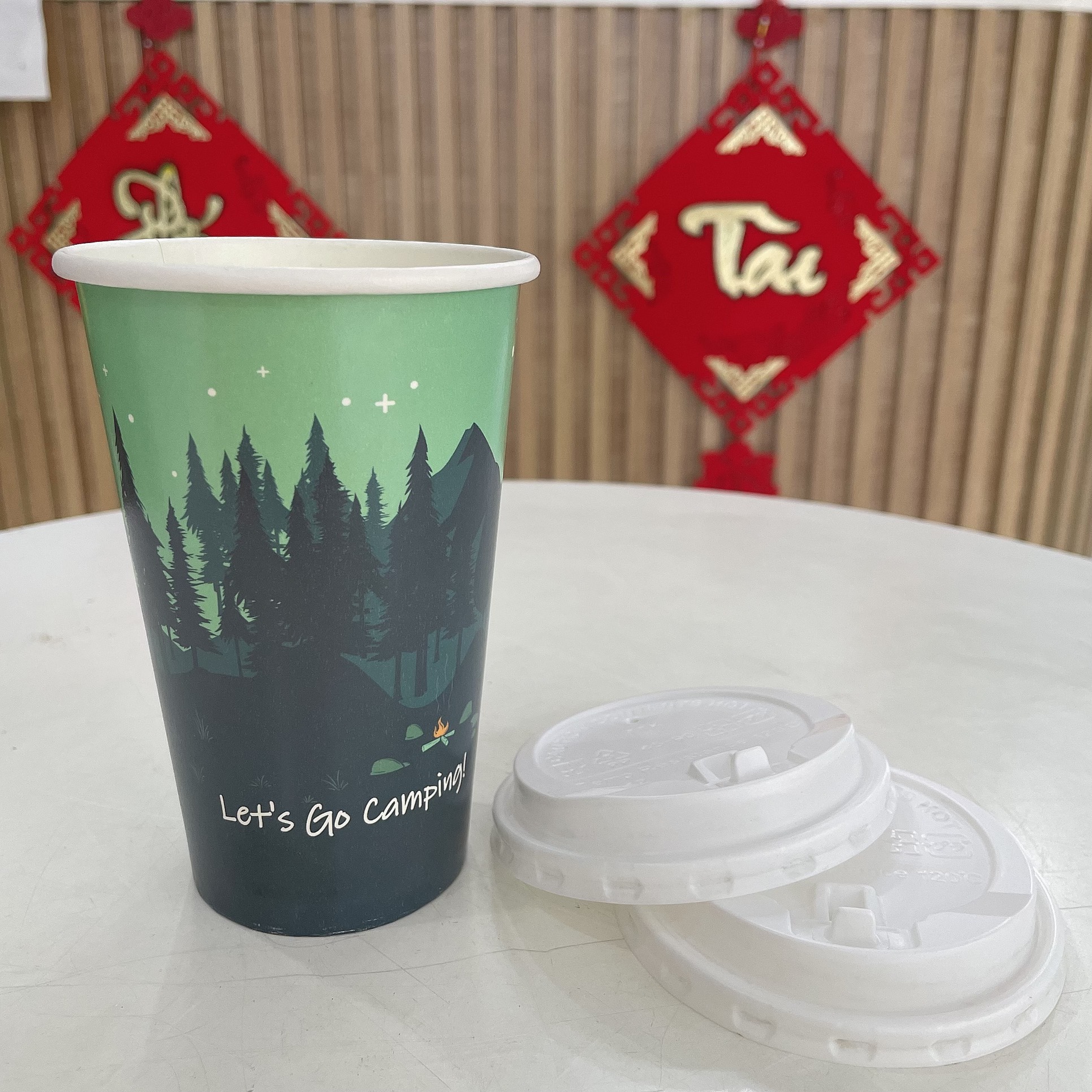 Ly giấy 14oz~420ml - Combo 10 ly giấy có in hoạ tiết &amp; 10 nắp nhựa bật trắng