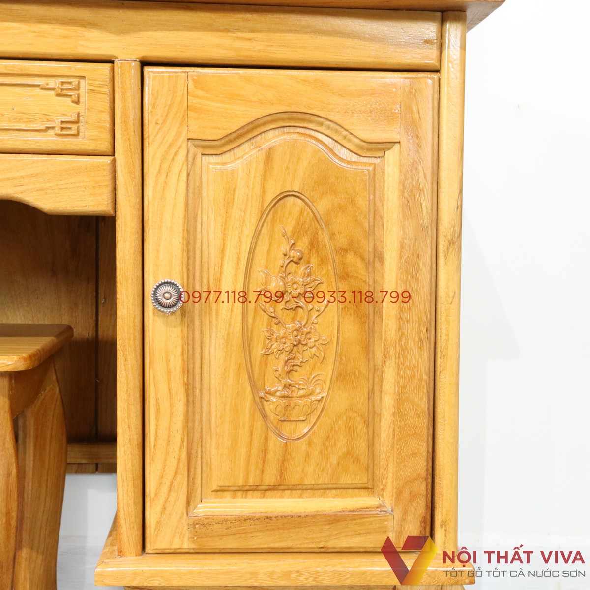 Bàn Trang Điểm Gỗ Gõ Đỏ Chạm Hoa Văn Cao Cấp