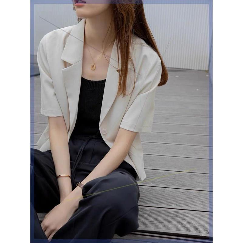 Áo vest trơn dáng lửng 1 lớp Blazer cộc tay có đệm vai croptop Junnie Closet