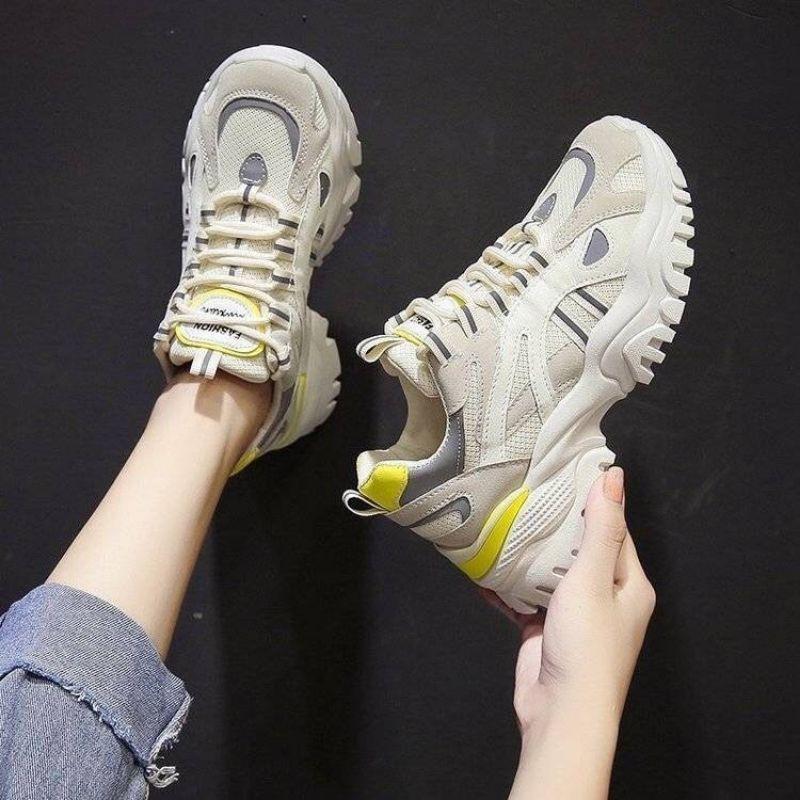 GIÀY THỂ THAO VÂN NHIỀU MÀU - 4P