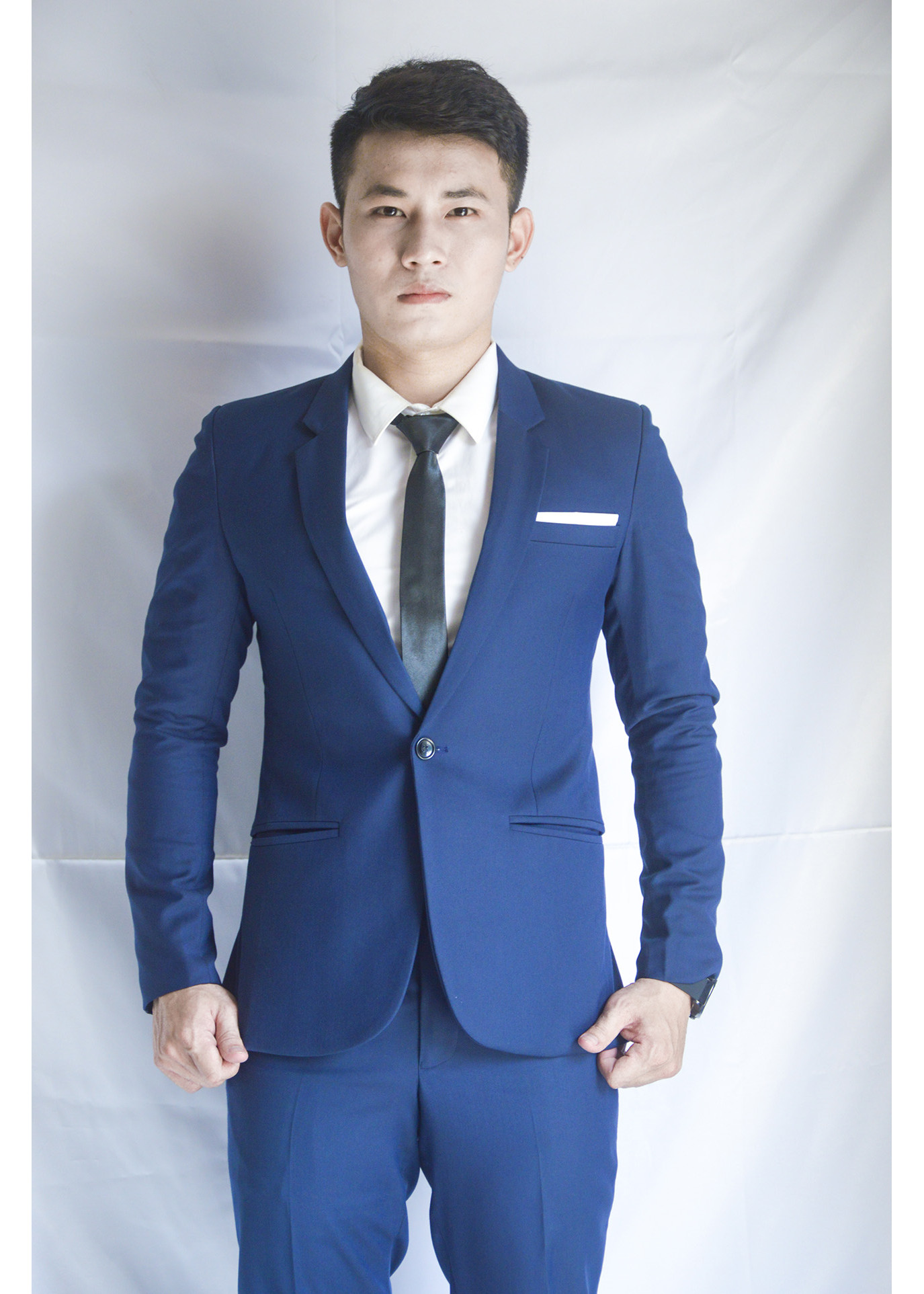 Bộ vest nam màu xanh đen form ôm body chất liệu vải mềm mịn tặng combo phụ kiện