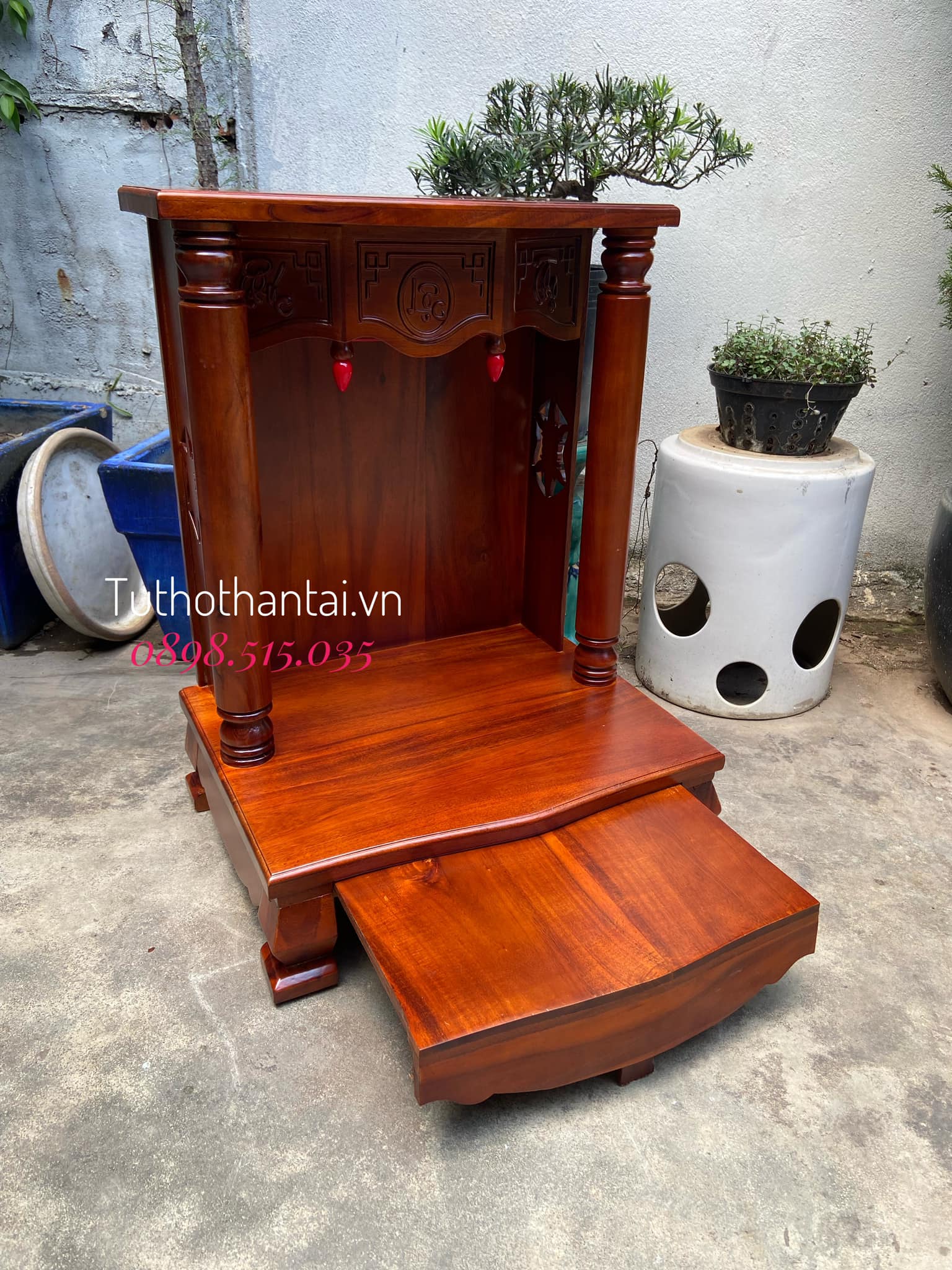 Bàn thờ thần tài gỗ Tràm cột Tròn trơn 60 X 81CM